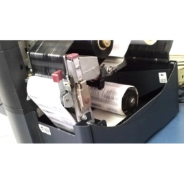 Принтер этикеток термотрансферный Zebra ZM600 (ZM600-3001-5100T) 300 dpi, 203 мм/c, до 168 мм, Ethernet, USB, отделитель, смотчик полноразмерный фото 2